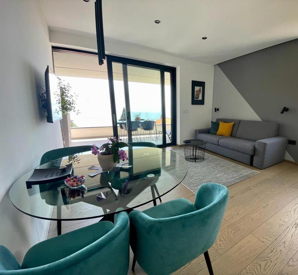 Aparthotel Villa V With Heated Pool Rijeka Luaran gambar