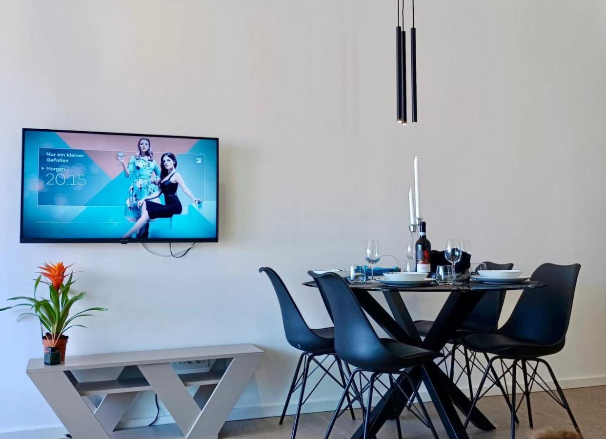 Aparthotel Villa V With Heated Pool Rijeka Luaran gambar